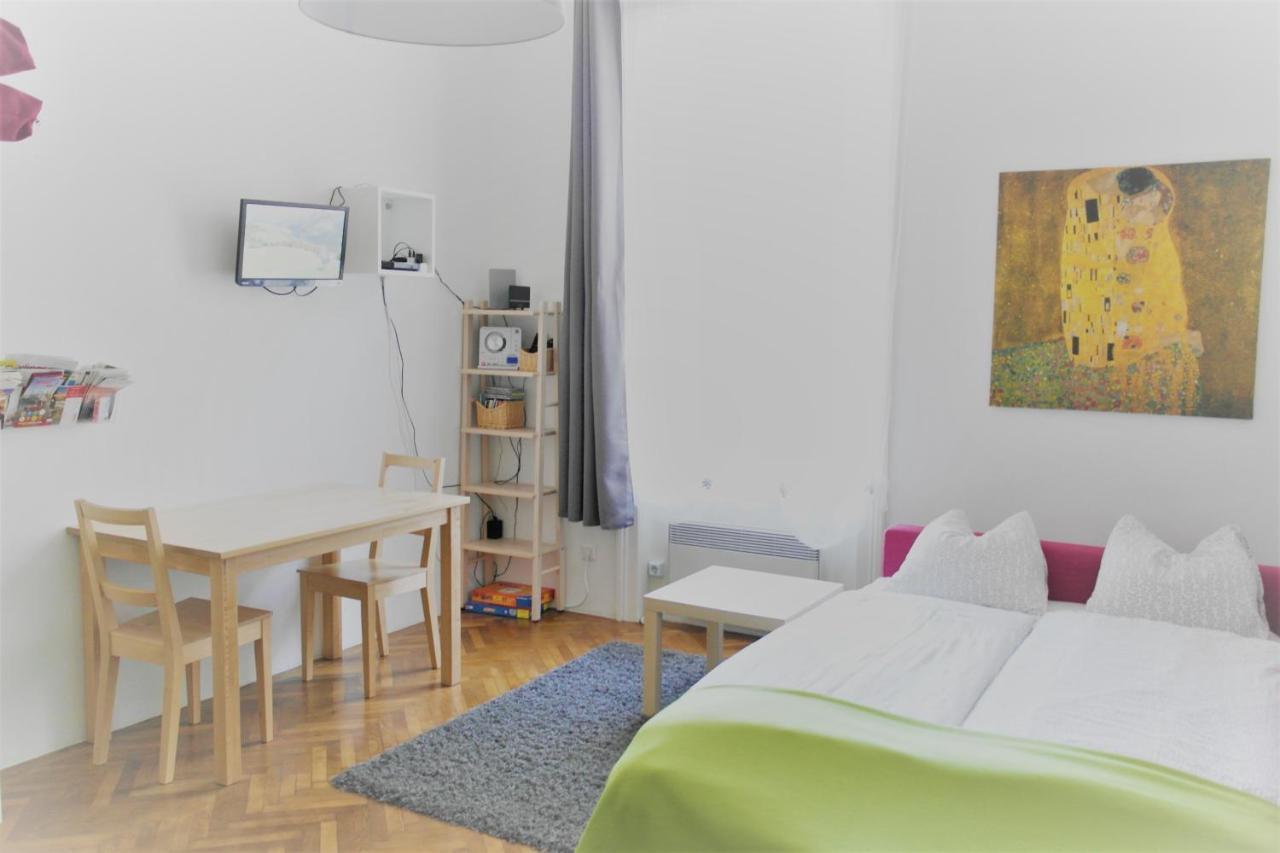 City-Apartments Langegger Wina Bagian luar foto