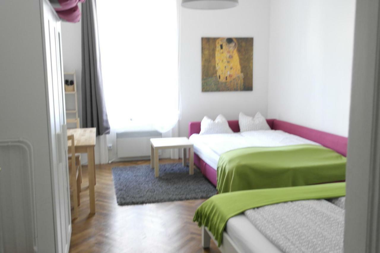 City-Apartments Langegger Wina Bagian luar foto